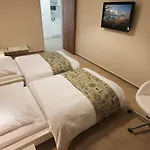 호텔 에네르기 3*